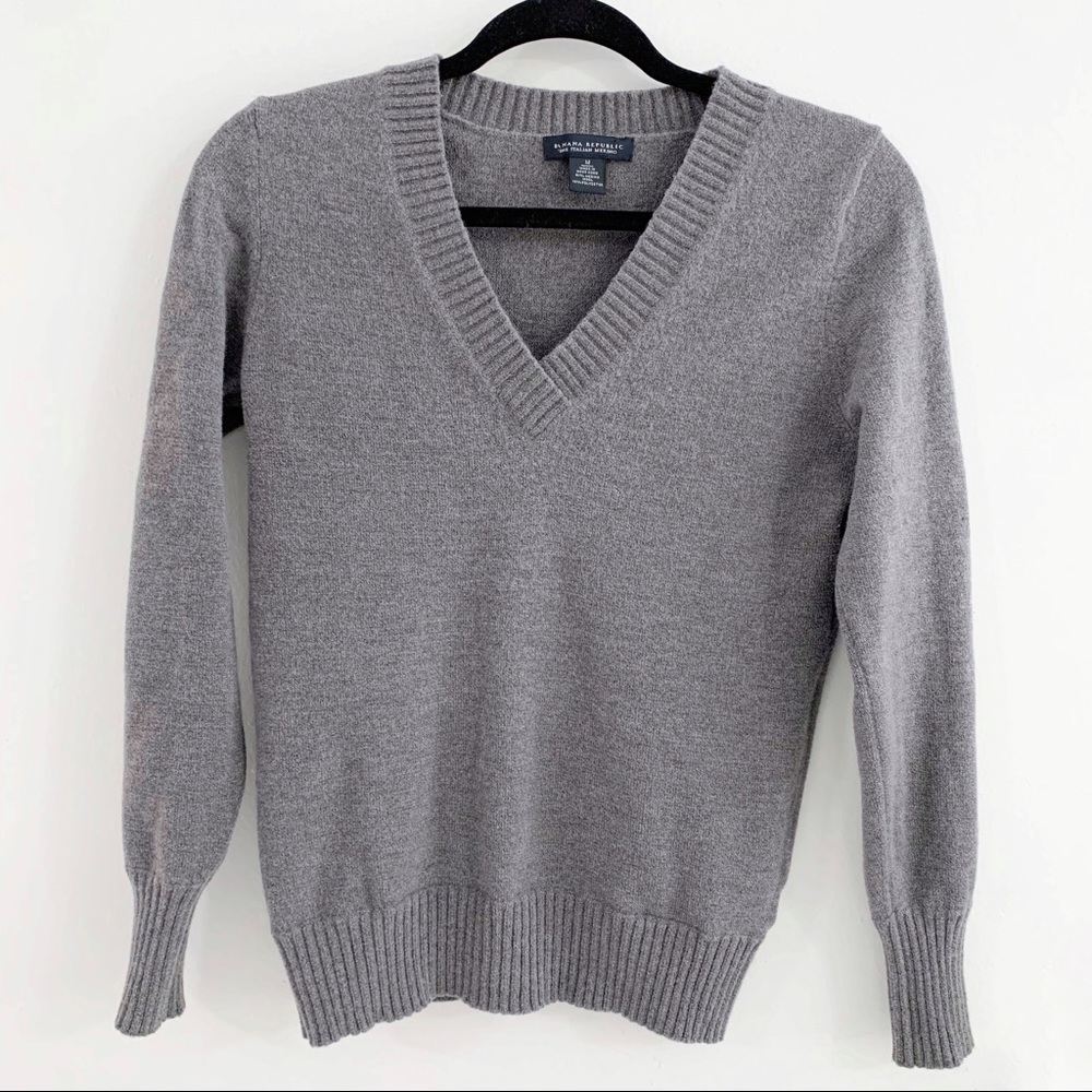Banana Republic The Italian Merino Sweater Size M